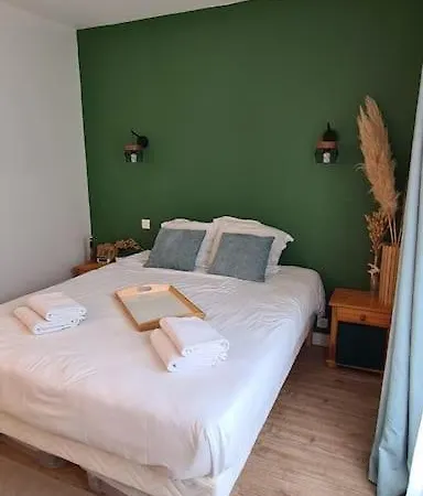 Maison Confortable En Foret Pres Des Plages Aucun Voisinage Prázdninový dům *