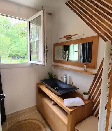 Prázdninový dům Maison Confortable En Foret Pres Des Plages Aucun Voisinage *