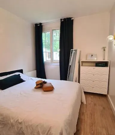 Maison Confortable En Foret Pres Des Plages Aucun Voisinage Prázdninový dům *