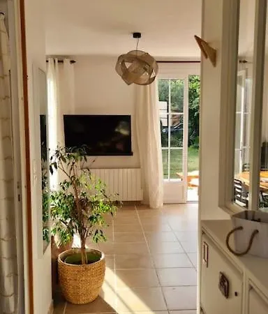 Maison Confortable En Foret Pres Des Plages Aucun Voisinage *