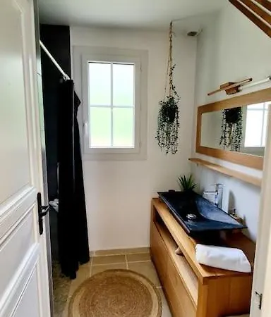 Prázdninový dům Maison Confortable En Foret Pres Des Plages Aucun Voisinage