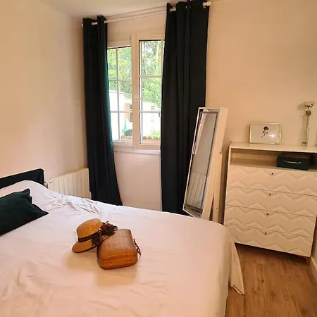 Maison Confortable En Foret Pres Des Plages Aucun Voisinage Prázdninový dům *